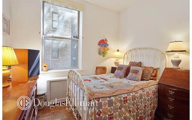 Sold by Douglas Elliman | media 7