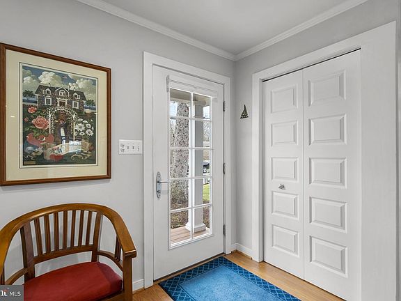 4th image of 817 Dividing Rd