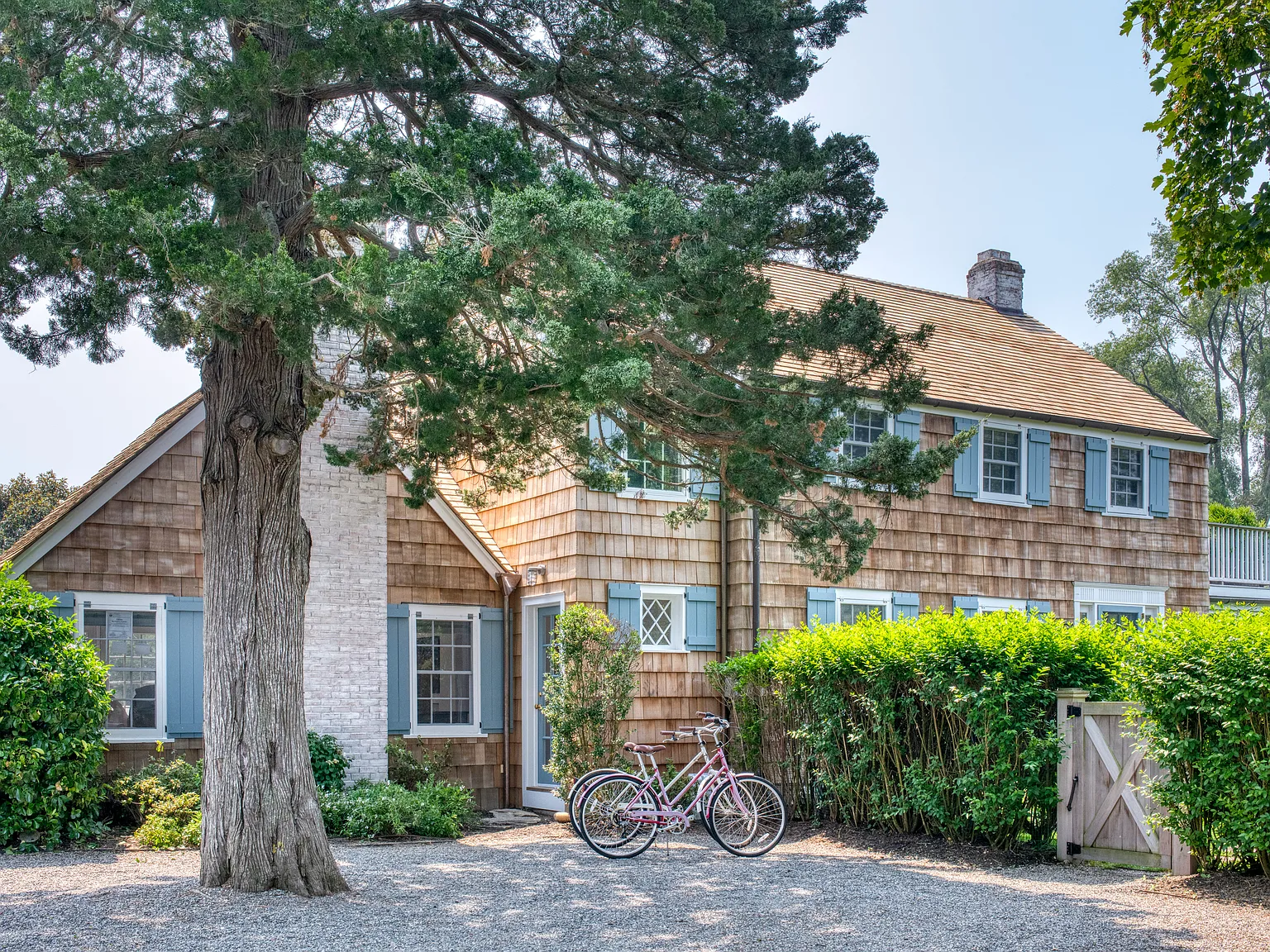 Water Mill South in West Mecox Bay Waterfront Community — Photo 4