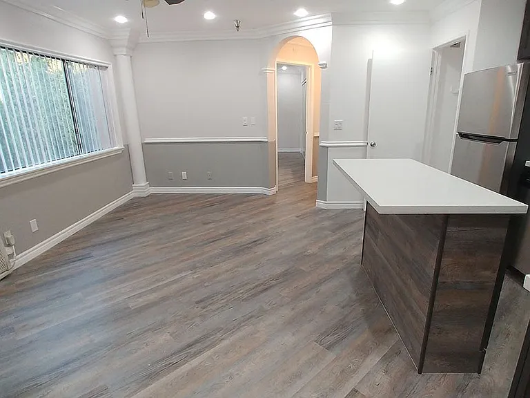 Five Star Suites — Photo 67