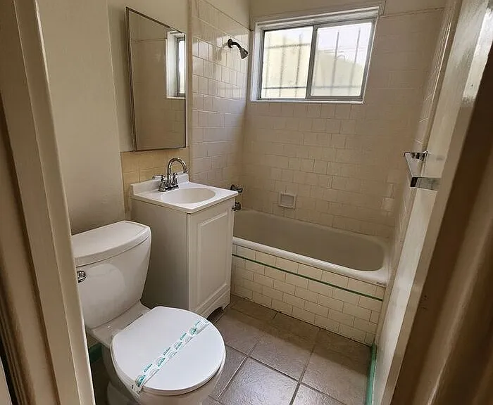 3802 Centre St #3 — Photo 10