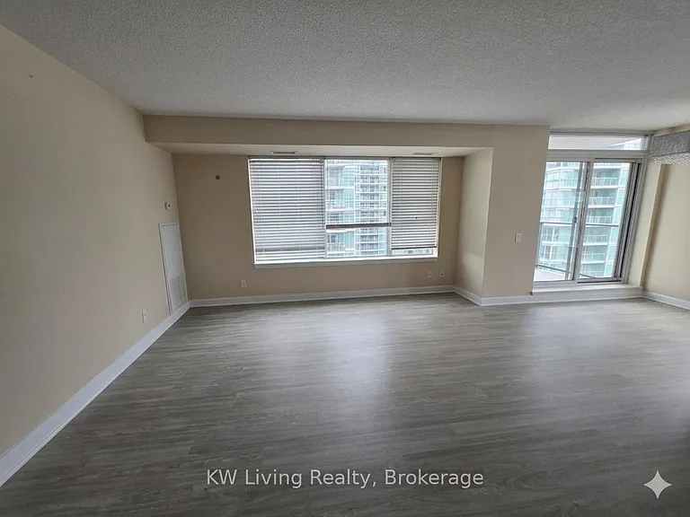 25 Town Centre Ct #2710 — Photo 11