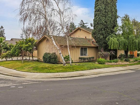 3rd image of 4302 Boulder Creek Cir