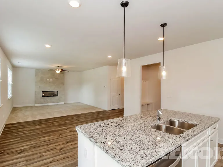 25 Leyland Ct — Photo 3