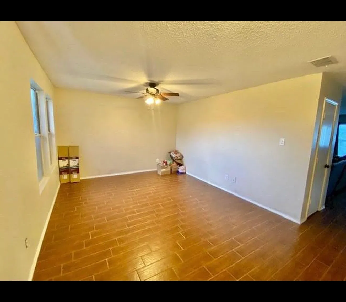 4 bed, 2293 sqft, $3,250 — Photo 3