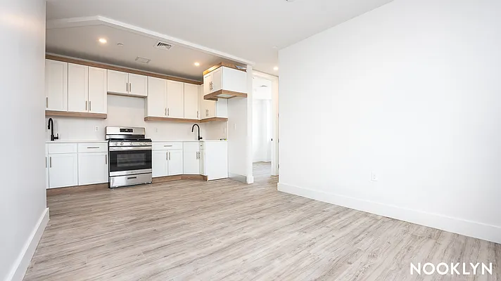 Rented by Nooklyn NYC LLC | media 17