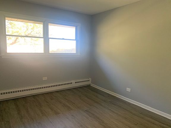 3rd image of 390 Executive Dr #305