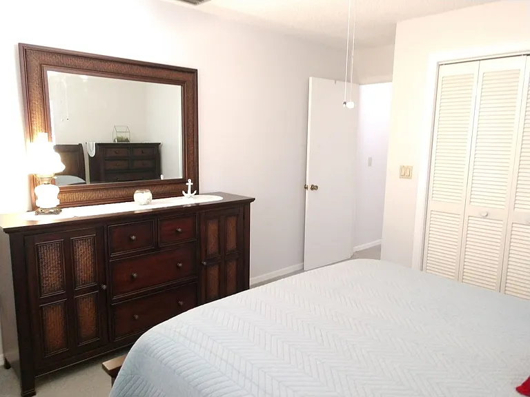 3177 E Village Dr — Photo 32