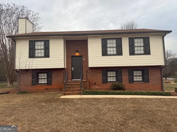 90 Belmont Farms Dr, Ellenwood, GA 30294