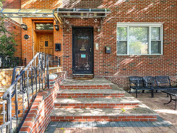 3rd image of 23-45 24th St #2R