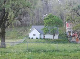 886 Highway 3401, Whitesburg, KY 41858