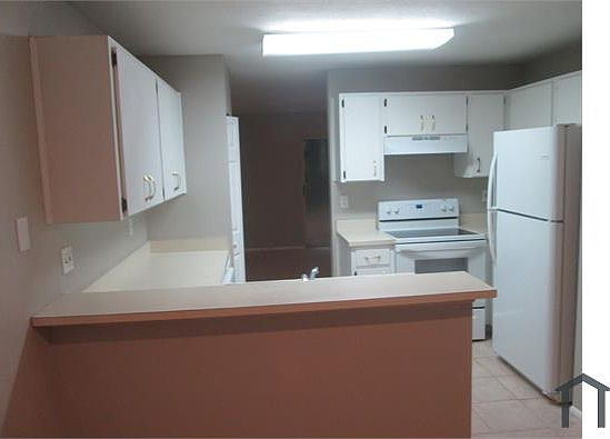 4th image of 2419 Woody Trace Ln