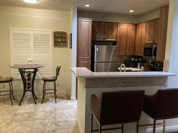 1950 Camino De La Reina, San Diego, CA