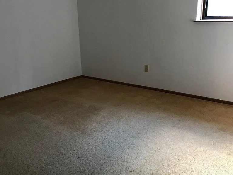 71 Locust Ridge Dr — Photo 7