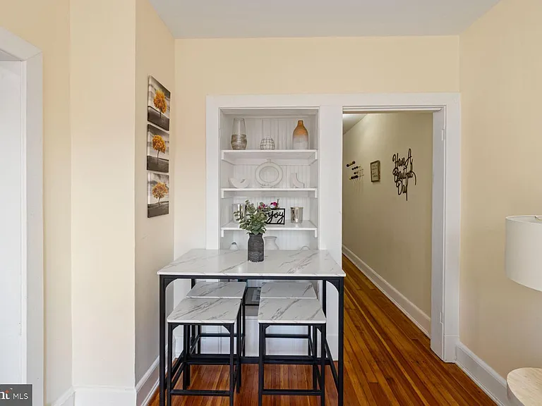 325 V St NE #1 — Photo 15