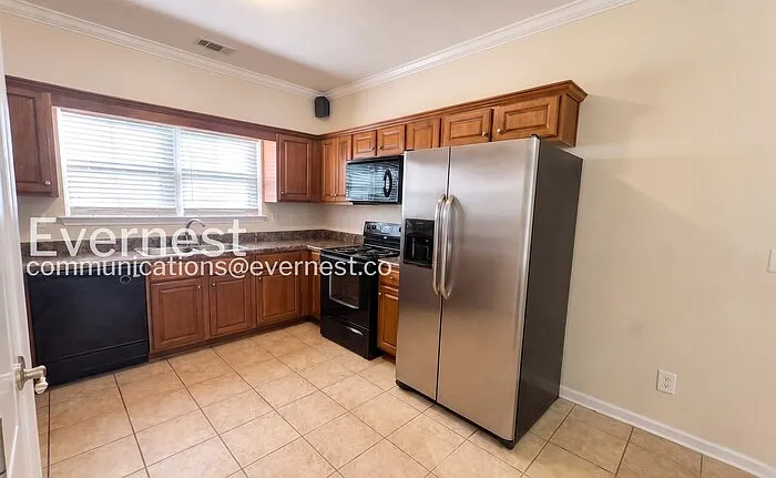 273 Oxmoor Pl — Photo 2