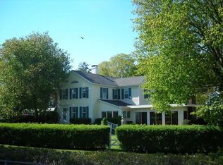 121 Middle Beach Rd, Madison, CT 06443