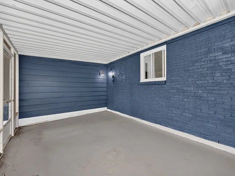 861 W Galbraith Rd — Photo 36