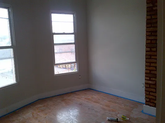 Rented by The Hamilton Group | media 32