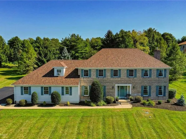 5642 Limeport Rd, Emmaus, PA 18049