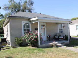 1109 Hickam St, Boonville, MO 65233