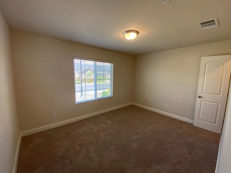 3227 Ferro Ct — Photo 30