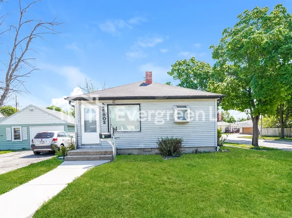 5802 N 80th St, Milwaukee, WI 53218