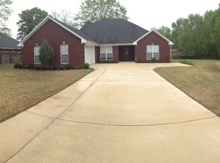 129 Sonya Cir, Saltillo, MS 38866