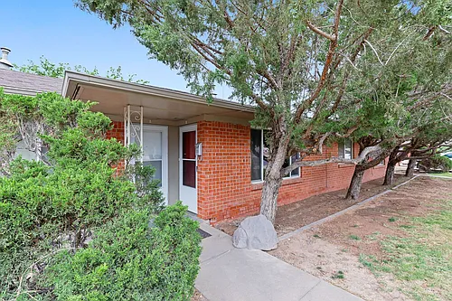 1405 Oregon Ave #B Photo 1