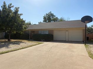 2005 Huntington St, Midland, TX 79705