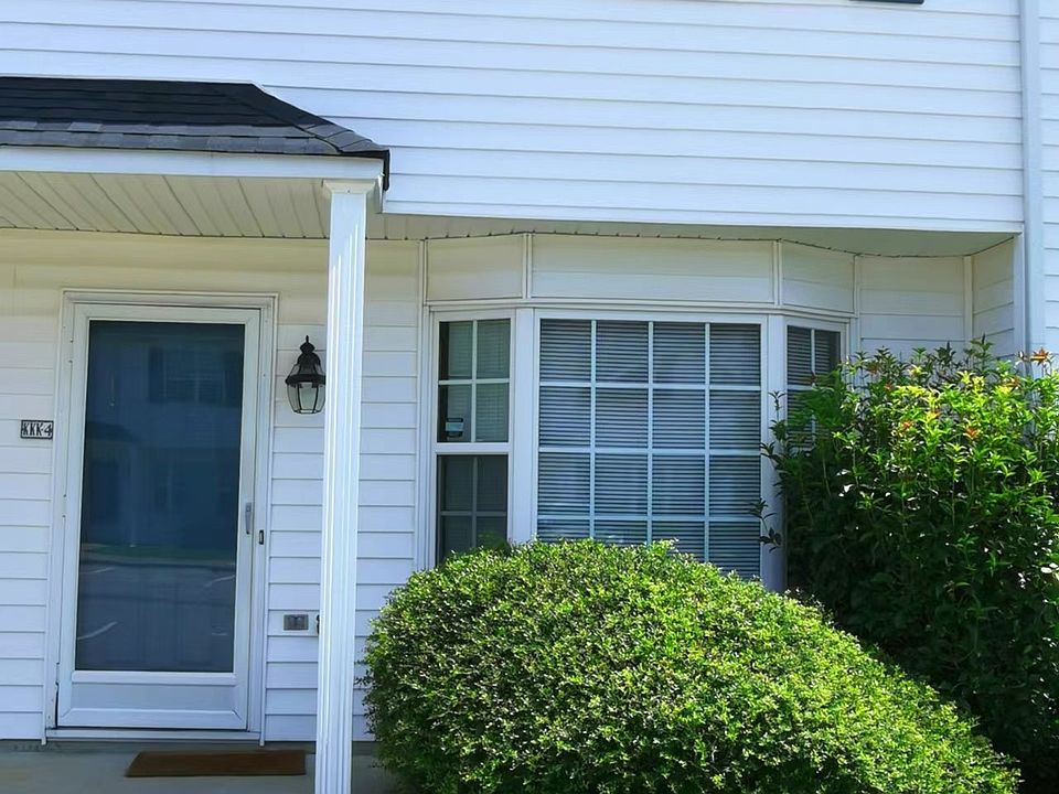 1st image of 3995 Sterling Pointe Dr