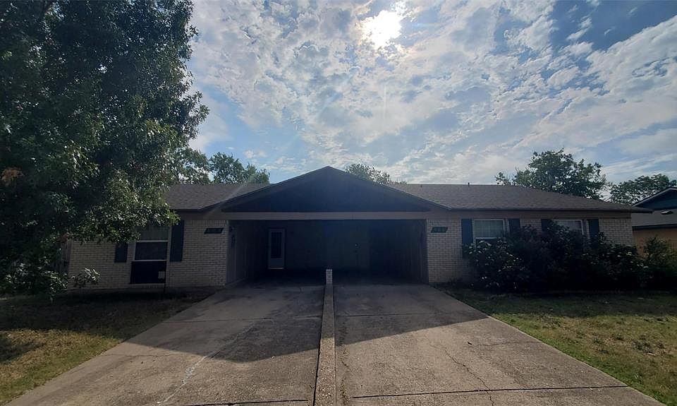 1st image of 308 Evelyn Dr