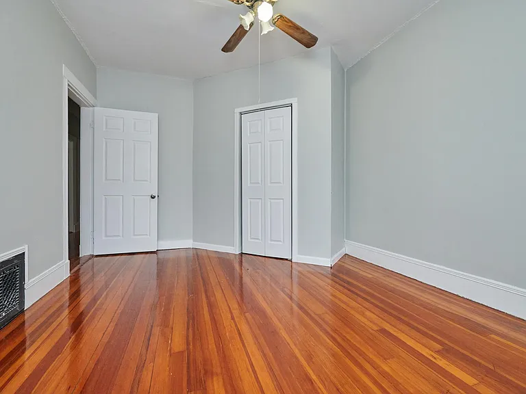 10 Lafield St #3 — Photo 11