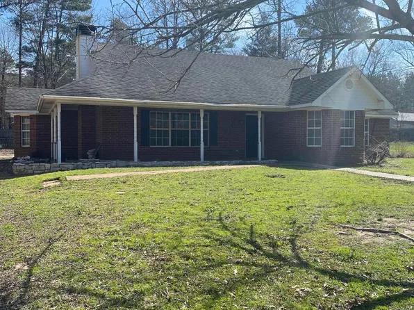 6155 Eastwood Dr, Gilmer, TX 75645