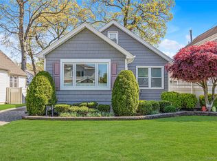 196 Central Avenue, Lynbrook, NY 11563