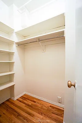 Rented by City Connections Realty | media 4