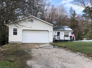 793 Ledge Rd, Macedonia, OH 44056