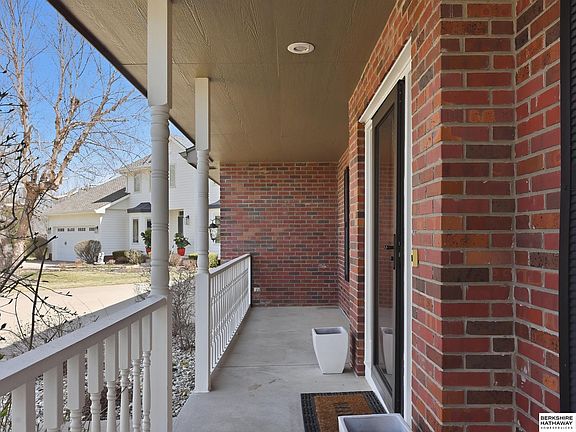 4th image of 18205 Cedar Cir