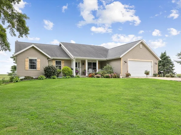12433 Prairie Center Rd, Morrison, IL 61270