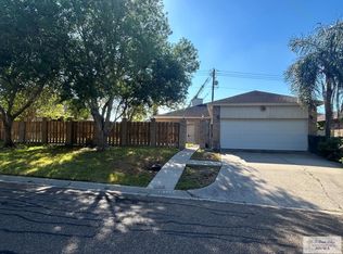 121 Parkview Cir, Harlingen, TX 78550