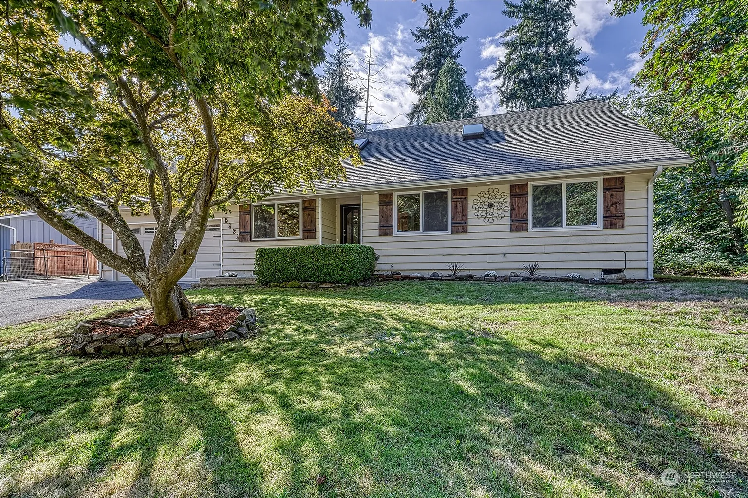 5424 25th Avenue NW photo 1