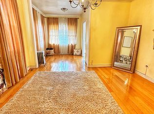 519 E 49th St #1, Brooklyn, NY 11203