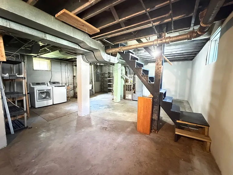 1739 Speed Ave — Photo 16