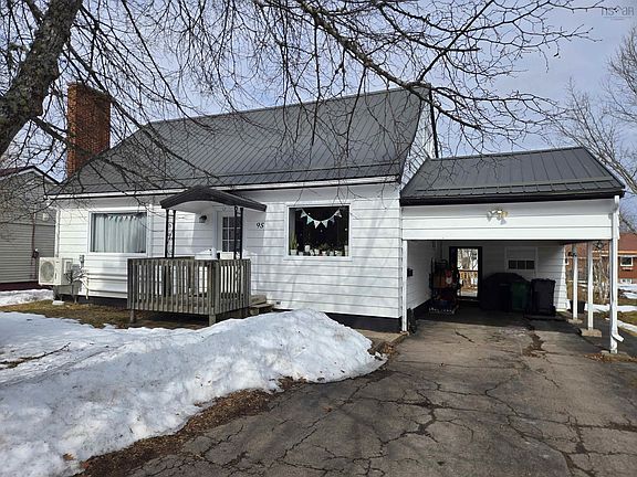 3rd image of 95 Higgins St