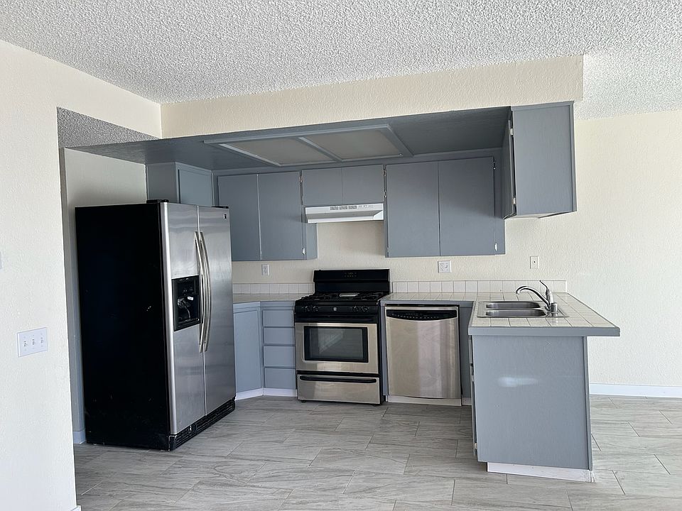 2nd image of 68120 Calle Las Tiendas #A