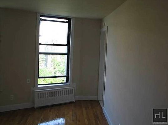4th image of 49 St Nicholas Ave APT 3D