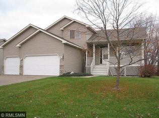 13931 Fountain Ave N, Hugo, MN 55038