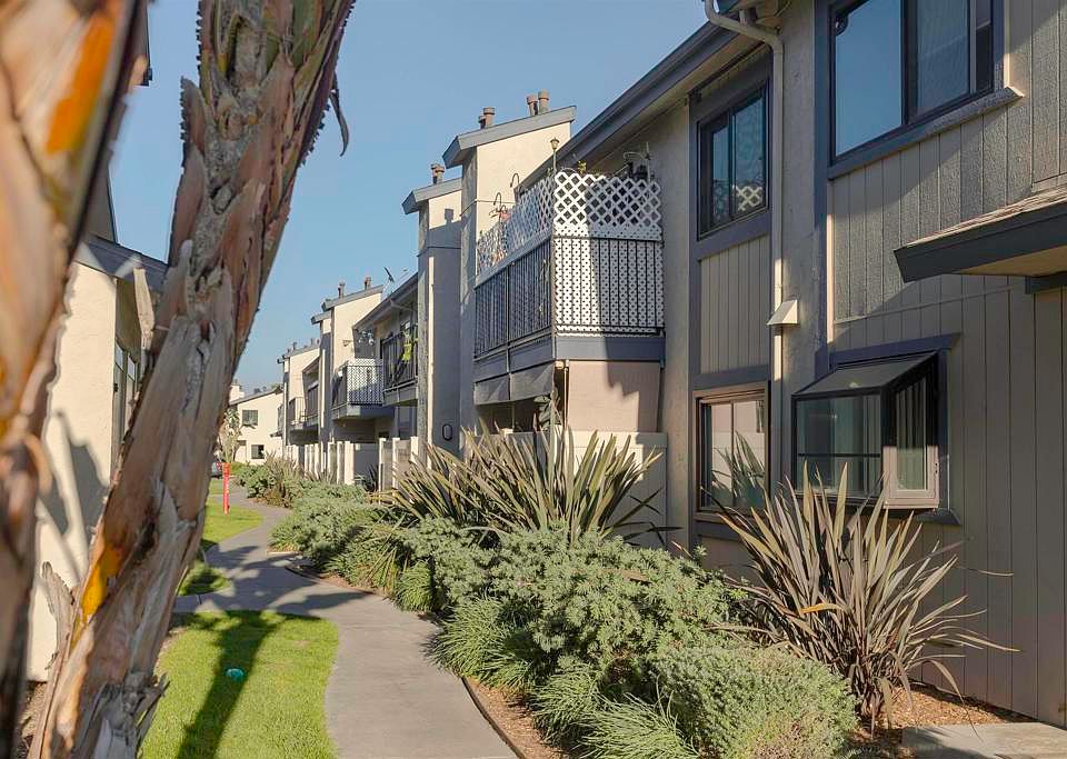 1st image of 12650 Lakeshore Dr Unit 160