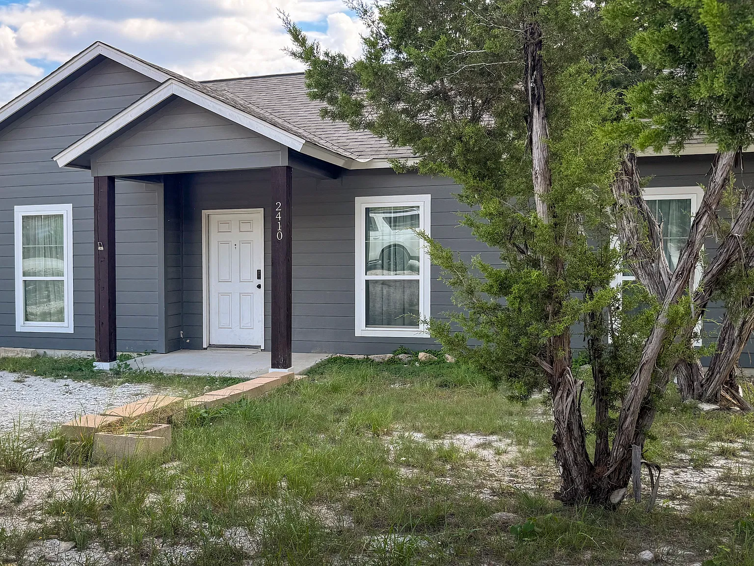 3 bed, 1204 sqft, $1,795 — Photo 3