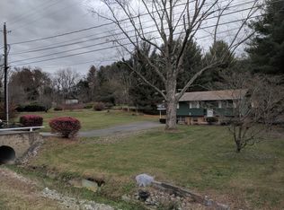 568 Silver Grove Rd, Bluff City, TN 37618